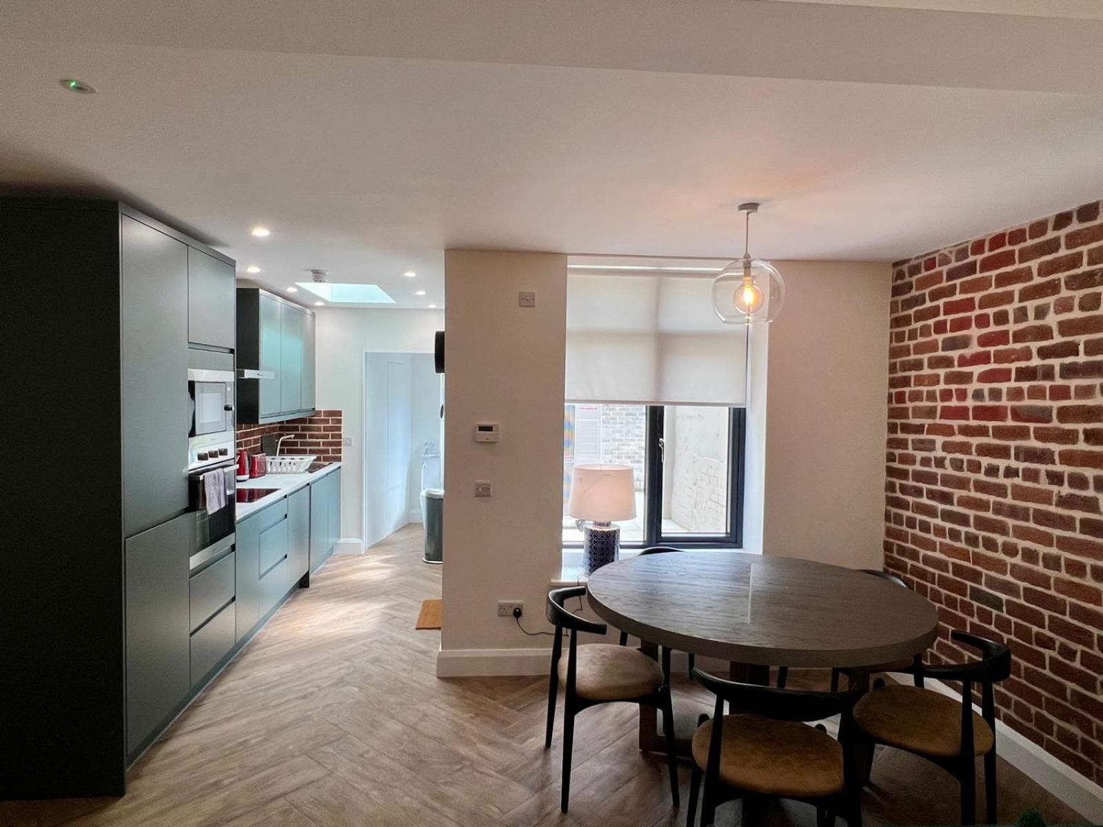 Ifsc Townhouse Apartments Dublin Buitenkant foto