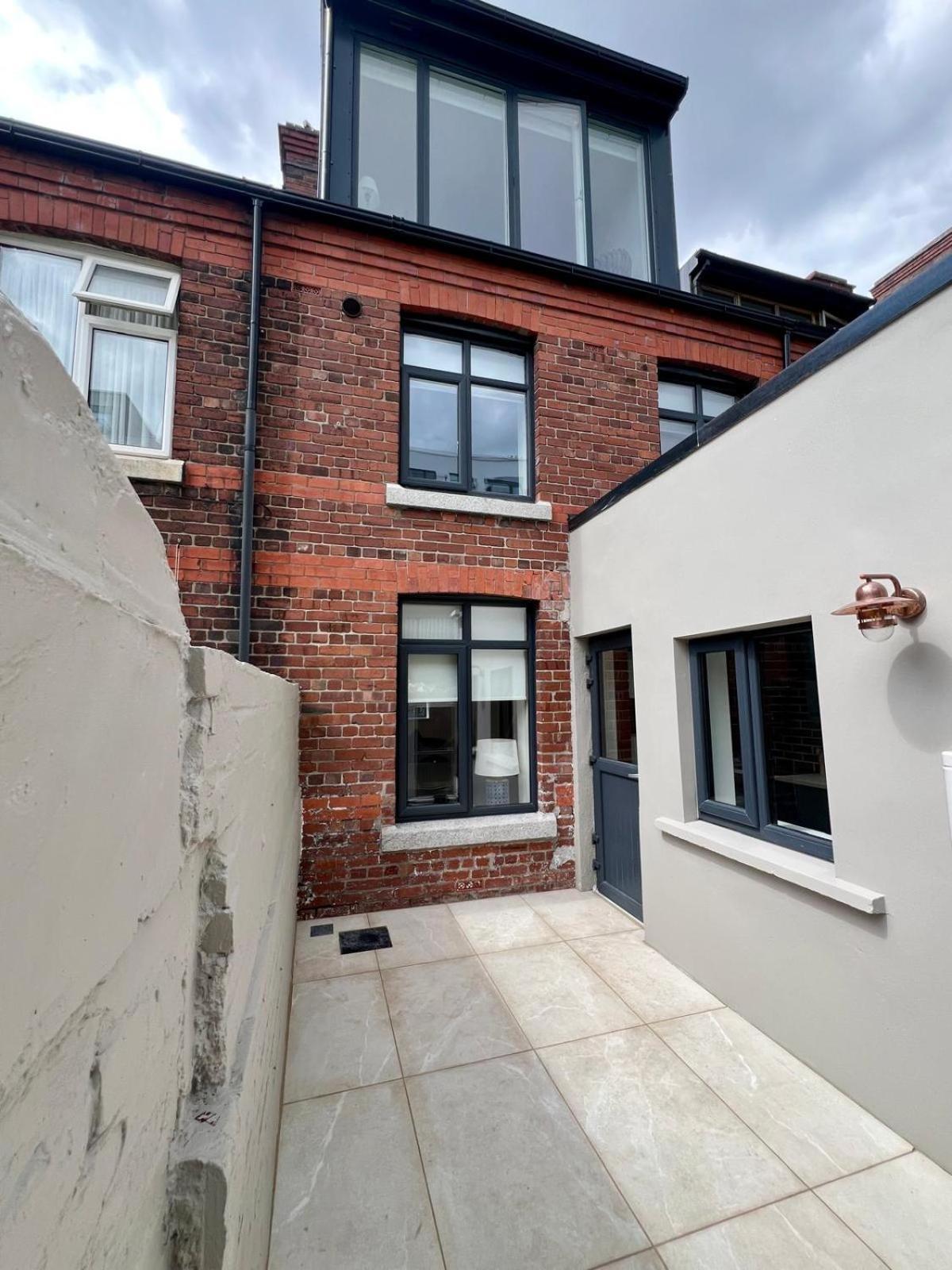 Ifsc Townhouse Apartments Dublin Buitenkant foto